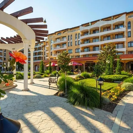 Royal Sun - Premium Солнечный берег